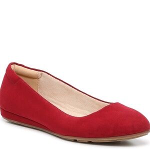 New! Kelly & Katie Microsuede Eryn Slip On Flat Woman’s 6.5 Crimson Red